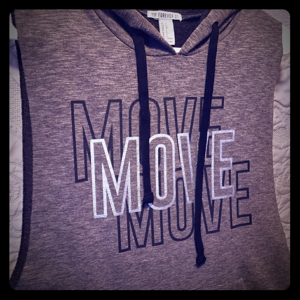 Sleeveless hoodie - small